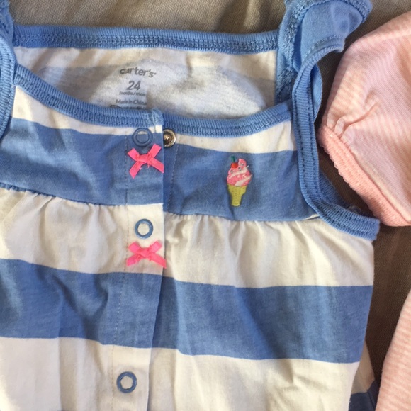 Carter’s romper bundle - Picture 3 of 4